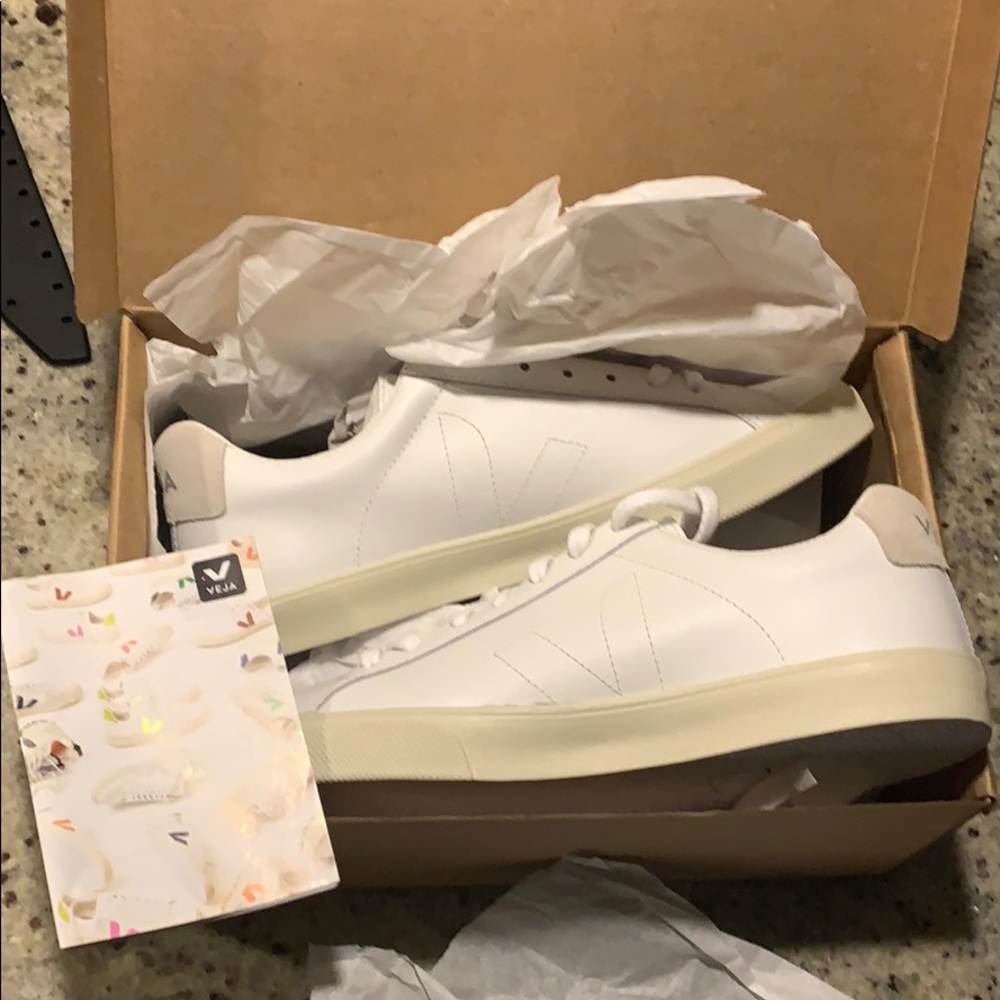 VEJA Esplar leather extra white size US 10